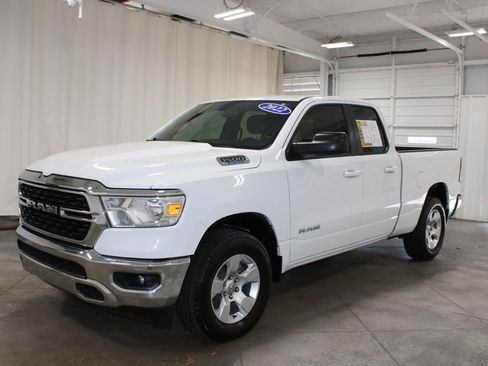 Used 2022 RAM 1500 Big Horn AWD/4WD image 4