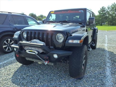 Used 2023 Jeep Wrangler Unlimited Rubicon w/ Cold Weather Group AWD/4WD image 3