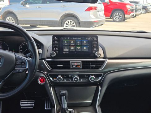 Used 2020 Honda Accord Sport image 16