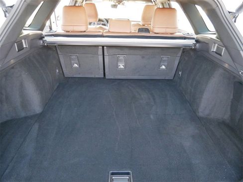 Used 2025 Toyota Crown Signia XLE image 10