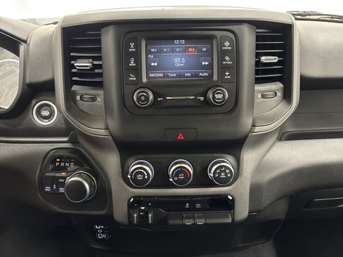 Used 2019 RAM 1500 Tradesman AWD/4WD image 25