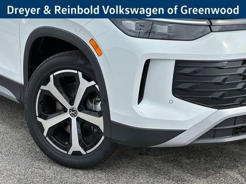 New 2026 Volkswagen Tiguan SE AWD/4WD image 10