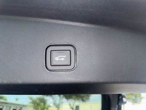 New 2026 Cadillac Lyriq V image 19