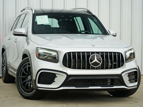 Used 2024 Mercedes-Benz GLB 35 AMG 4MATIC image 4