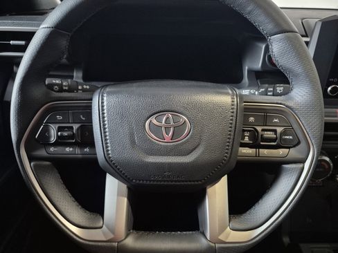 New 2026 Toyota 4Runner 4WD image 18