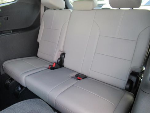 New 2026 GMC Acadia Elevation w/ Elevation Premium Package FWD image 33