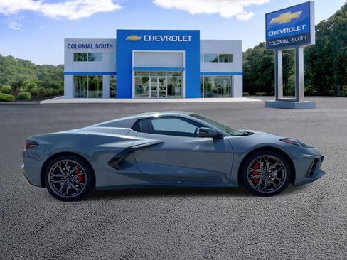 Used 2024 Chevrolet Corvette Stingray Convertible RWD image 7