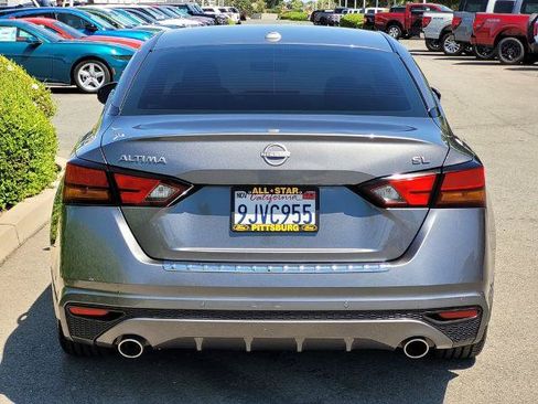Used 2023 Nissan Altima 2.5 SL FWD image 5