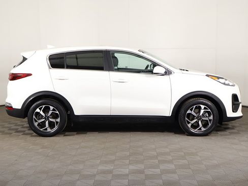 Used 2022 Kia Sportage LX image 15