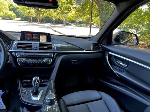 Used 2018 BMW 330i xDrive Sedan image 31