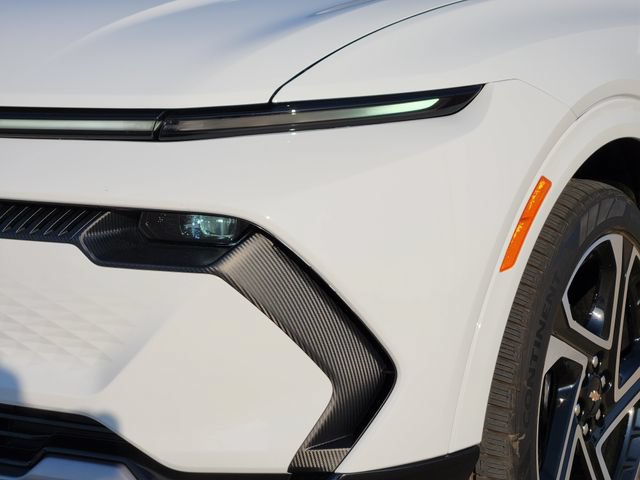 New 2026 Chevrolet Equinox EV LT w/ Convenience Package II FWD image 9