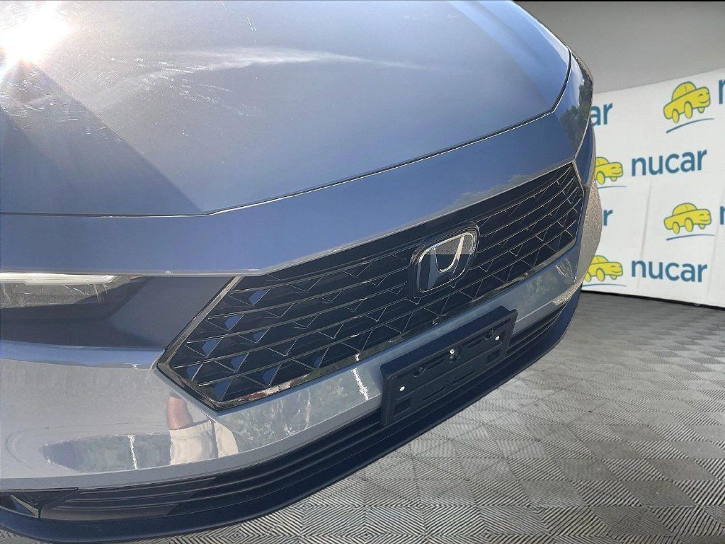 Used 2025 Honda Accord SE image 29