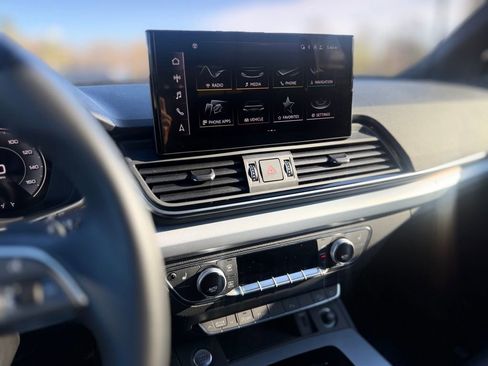 Used 2025 Audi Q5 2.0T Premium AWD/4WD image 19