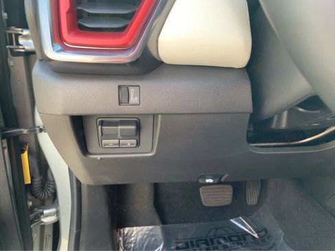 Used 2024 GMC Canyon AT4X image 11