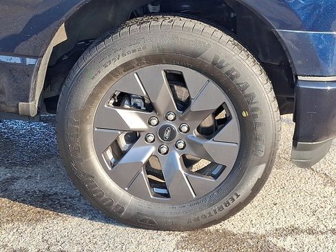 Certified 2025 Ford F150 Lightning Lariat w/ Max Trailer Tow Package AWD/4WD image 8