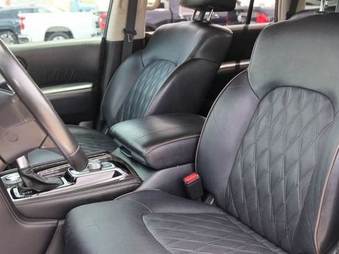 Used 2021 Nissan Armada Platinum w/ Captain's Chairs Package RWD image 7