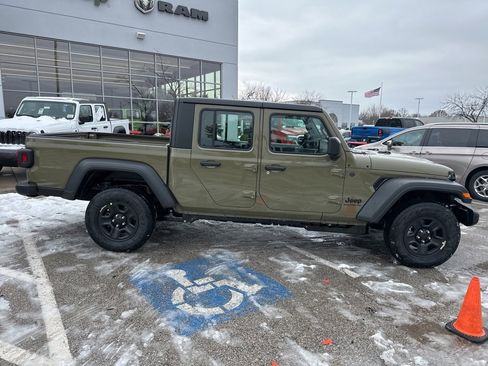 New 2026 Jeep Gladiator Sport image 40