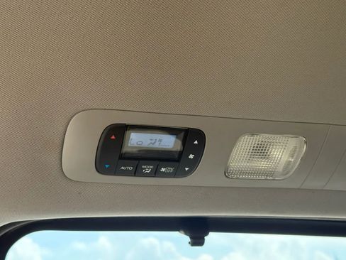 Used 2015 Honda Odyssey EX image 29