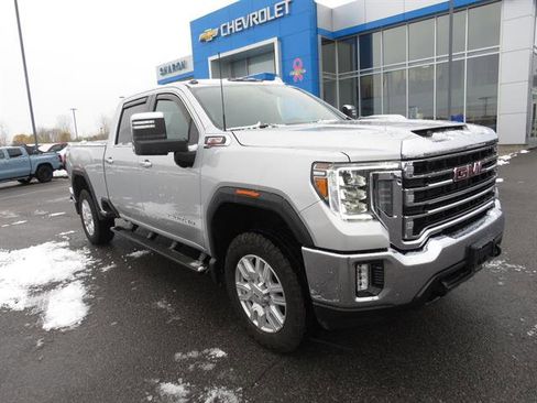 Used 2022 GMC Sierra 2500 SLT image 2