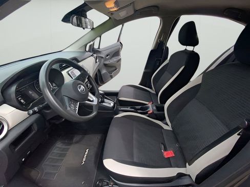 Used 2021 Nissan Versa SV FWD image 19