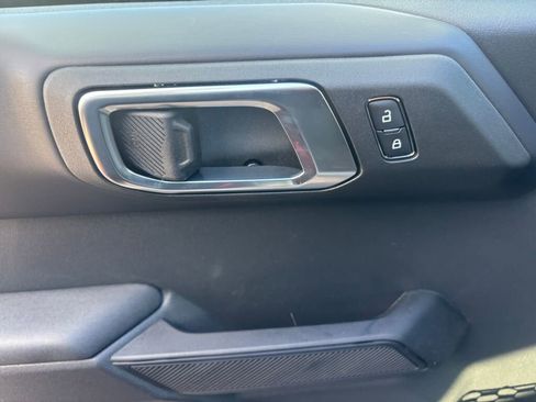 New 2025 Ford Bronco Badlands w/ Sasquatch Package image 9