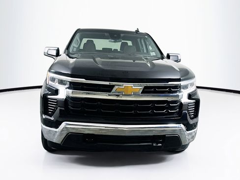 Used 2024 Chevrolet Silverado 1500 LT image 2