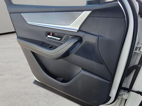 Used 2025 MAZDA CX-90 Plug-In Hybrid w/Premium Sport image 18