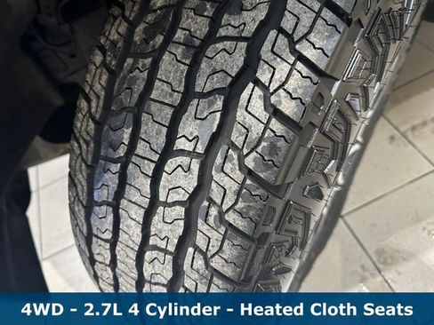 Used 2024 Chevrolet Colorado Z71 image 25