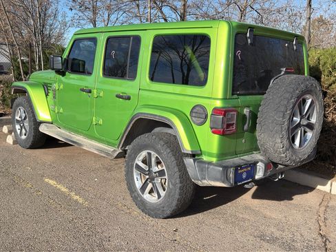 Used 2018 Jeep Wrangler Unlimited Sahara image 5