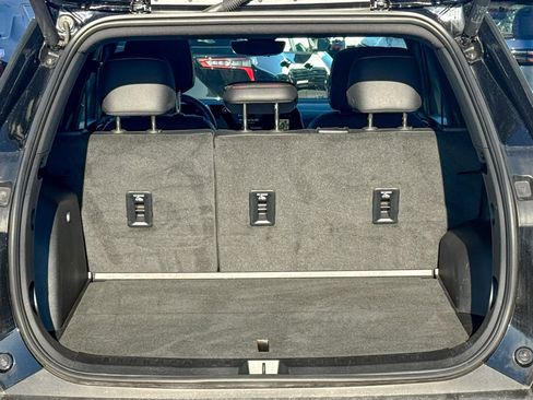 Certified 2025 Chevrolet Equinox RS w/ Safety and Technology Package image 12