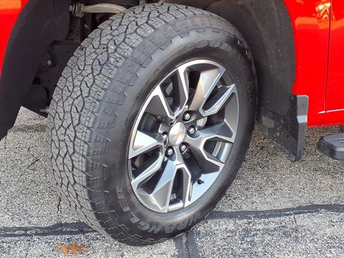 Certified 2024 Chevrolet Silverado 1500 LT w/ Z71 Off-Road Package image 3