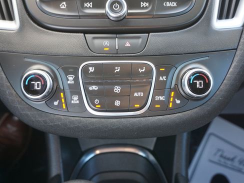 Used 2024 Chevrolet Malibu LT image 15