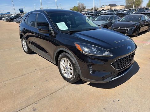 Used 2020 Ford Escape SE FWD image 7