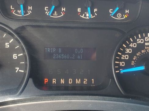 Used 2014 Ford F150 XL w/ Equipment Group 101A Mid AWD/4WD image 10