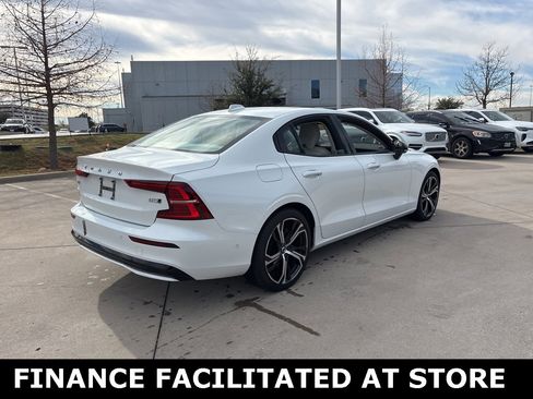 Certified 2023 Volvo S60 B5 Plus image 5
