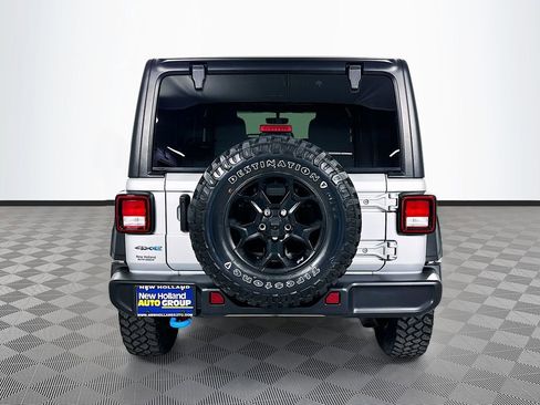 Certified 2023 Jeep Wrangler Unlimited w/ 8.4" Radio Group AWD/4WD image 6