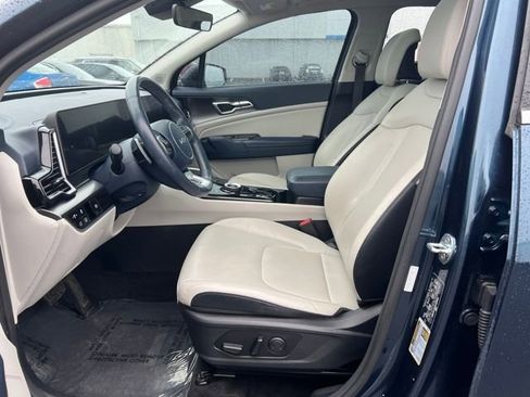 Used 2023 Kia Sportage EX w/ EX Premium Package image 10