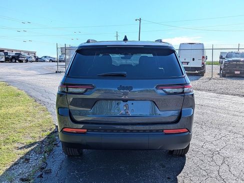 New 2025 Jeep Grand Cherokee L Altitude image 7
