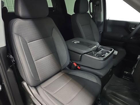 Used 2024 Chevrolet Silverado 1500 Custom w/ Dark Appearance Package image 14