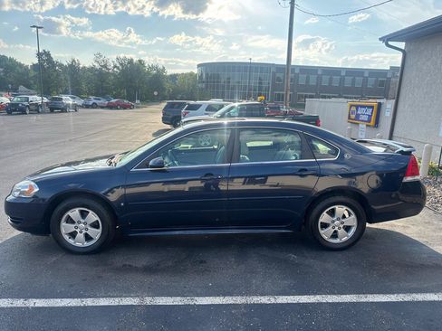 Used 2009 Chevrolet Impala LT w/ Luxury Edition Package FWD image 6