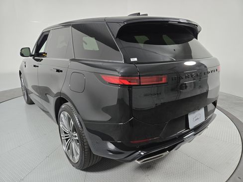 New 2026 Land Rover Range Rover Sport Dynamic SE image 16