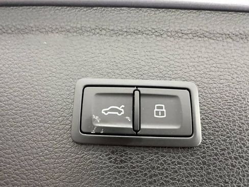 Certified 2023 Audi Q5 2.0T Premium Plus w/ Premium Plus Package AWD/4WD image 12