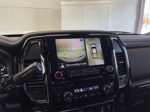 Certified 2021 Nissan Titan Platinum Reserve image 27