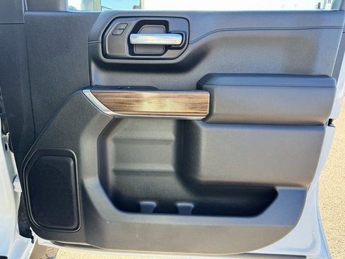 Used 2021 Chevrolet Silverado 3500 LT image 24