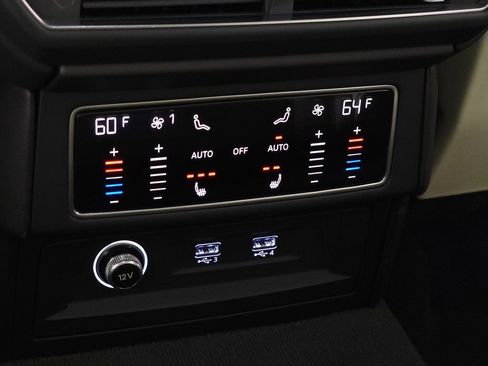 Used 2021 Lamborghini Urus image 43