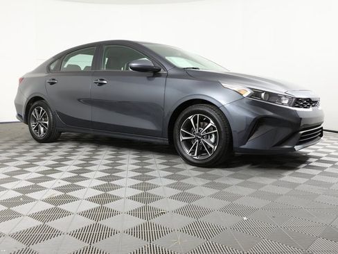 Certified 2024 Kia Forte LXS image 3