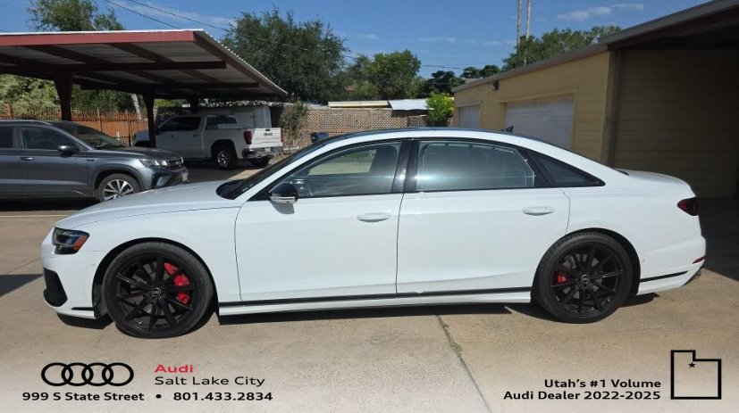 Used 2023 Audi S8 AWD/4WD image 1