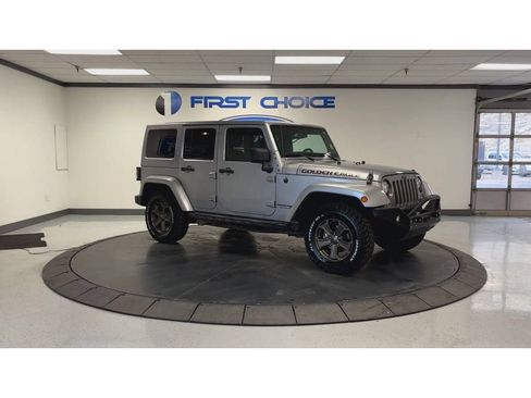 Used 2018 Jeep Wrangler Unlimited Sport AWD/4WD image 2