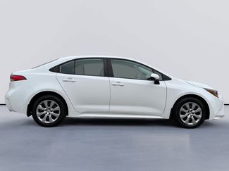 Used 2024 Toyota Corolla LE video 2