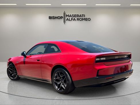 Used 2024 Dodge Charger Daytona R/T w/ Plus Group AWD/4WD image 3